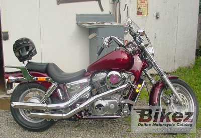 1988 Honda VT 1100 C photo